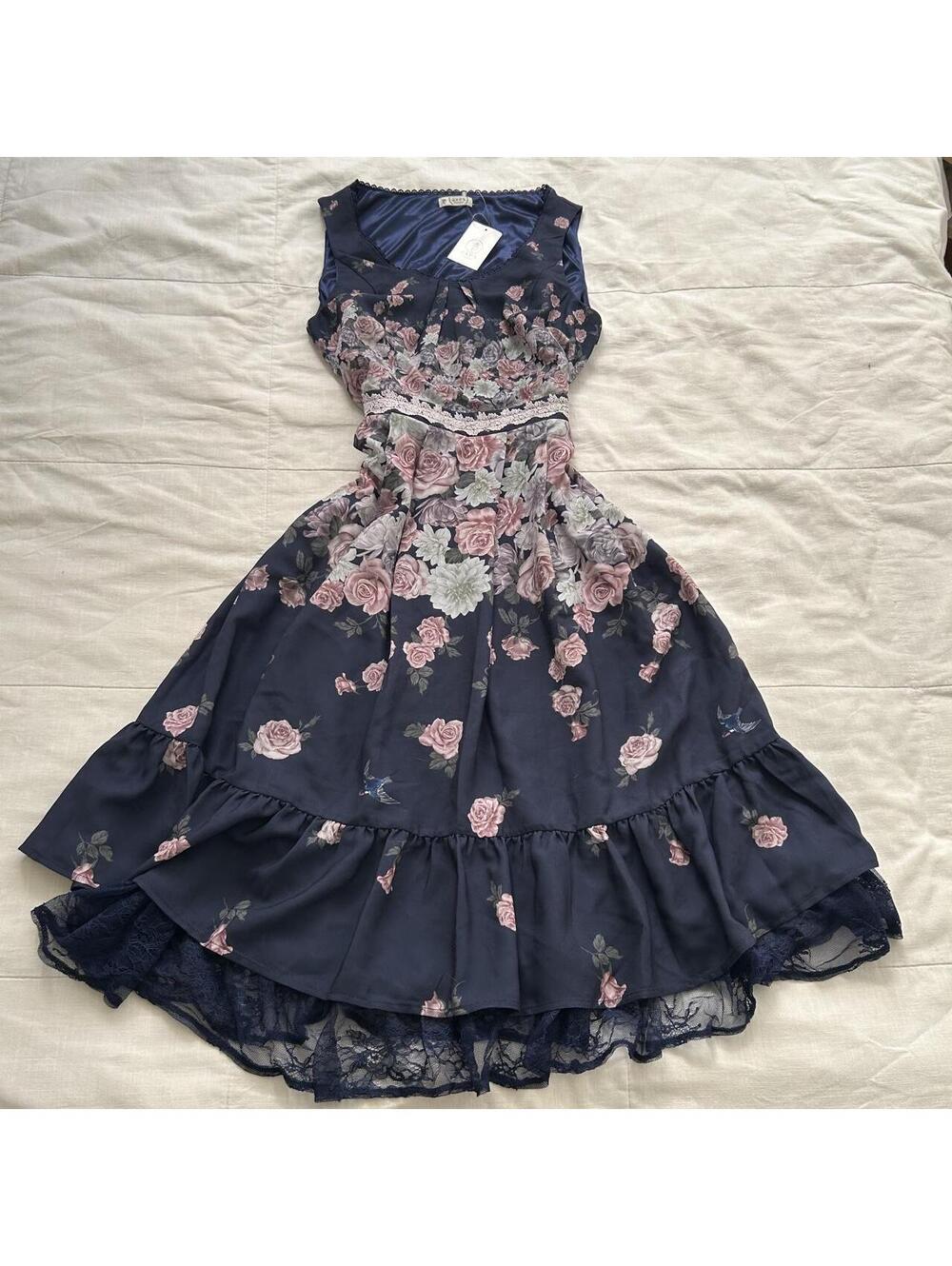 Axes Femme NWT Navy Floral Lace Tiered Dress Size M Japan